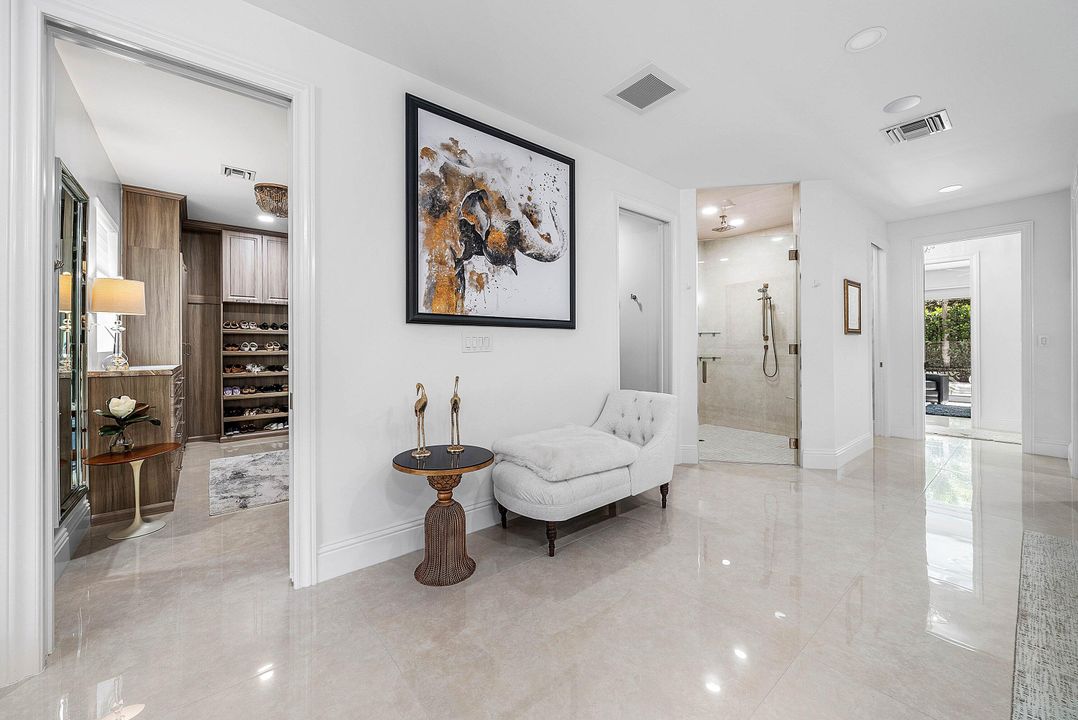 На продажу: $3,499,000 (3 спален, 3 ванн, 4737 Квадратных фут)