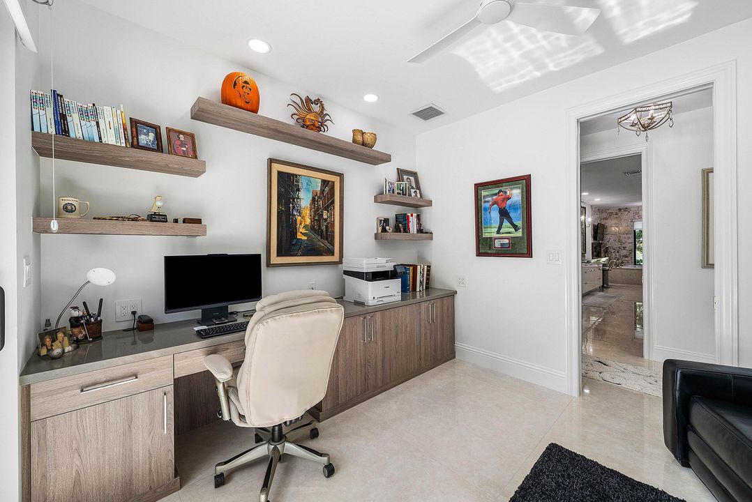 На продажу: $3,499,000 (3 спален, 3 ванн, 4737 Квадратных фут)