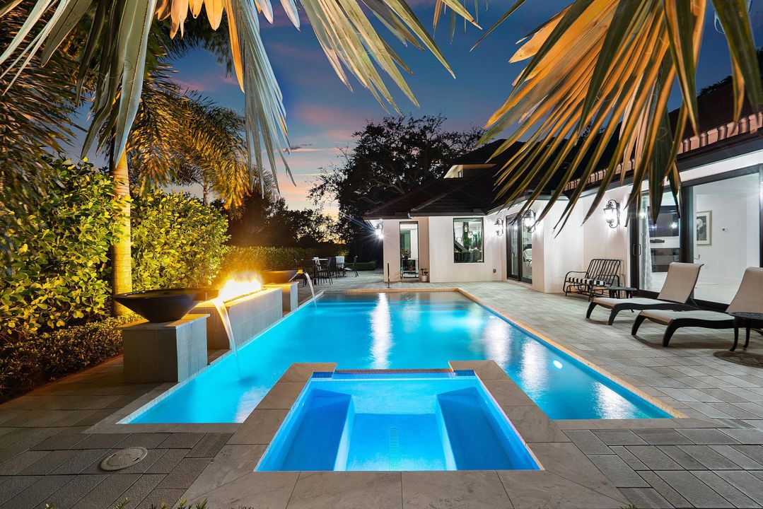 На продажу: $3,499,000 (3 спален, 3 ванн, 4737 Квадратных фут)