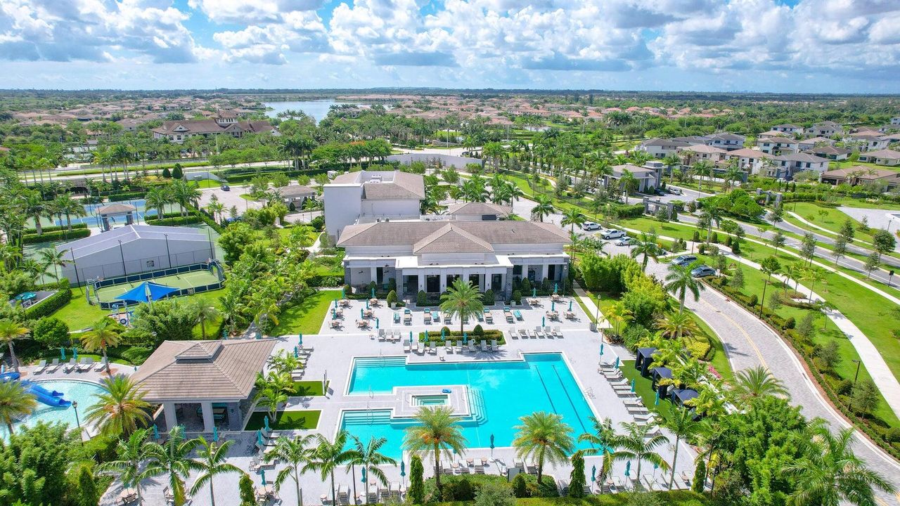 На продажу: $1,725,000 (5 спален, 5 ванн, 4032 Квадратных фут)