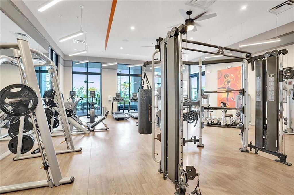 На продажу: $1,725,000 (5 спален, 5 ванн, 4032 Квадратных фут)