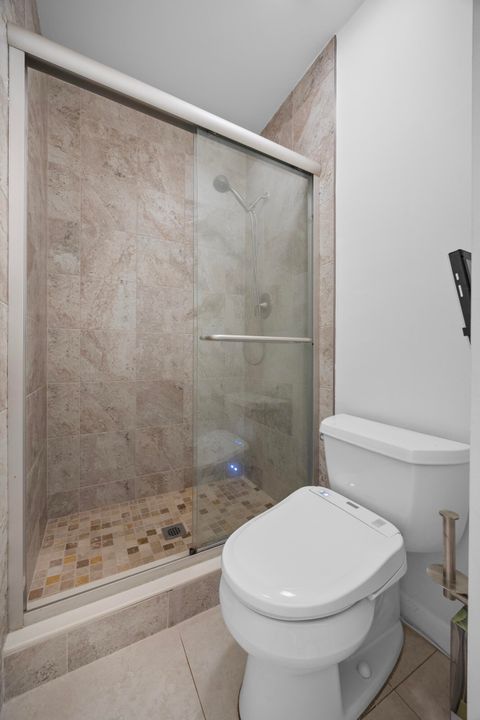 待售: $285,000 (2 贝兹, 2 浴室, 873 平方英尺)