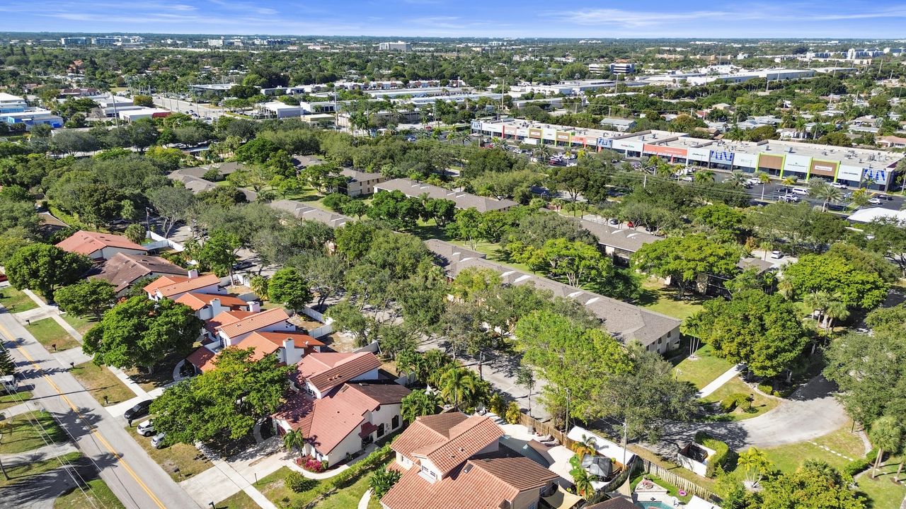 待售: $285,000 (2 贝兹, 2 浴室, 873 平方英尺)