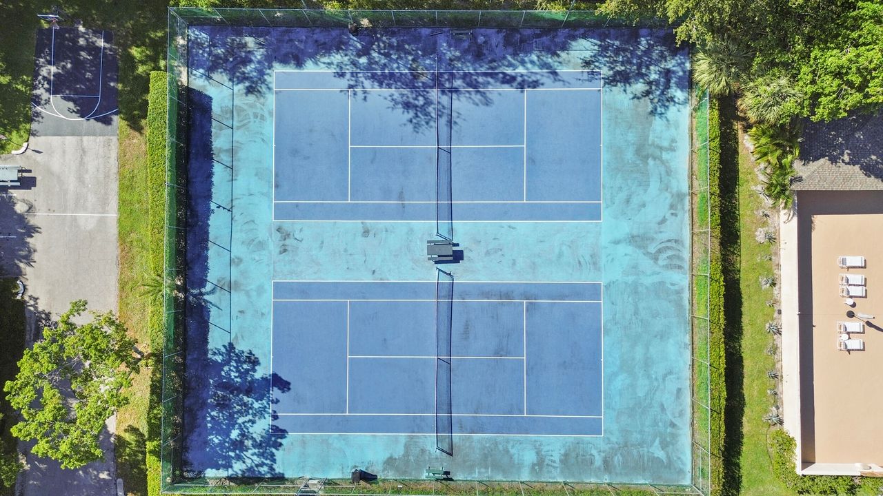 待售: $285,000 (2 贝兹, 2 浴室, 873 平方英尺)