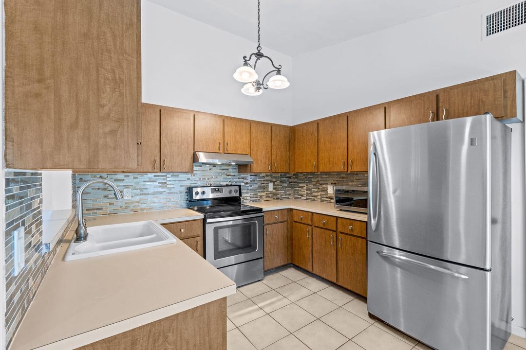 En Renta: $3,800 (3 camas, 2 baños, 1296 Pies cuadrados)