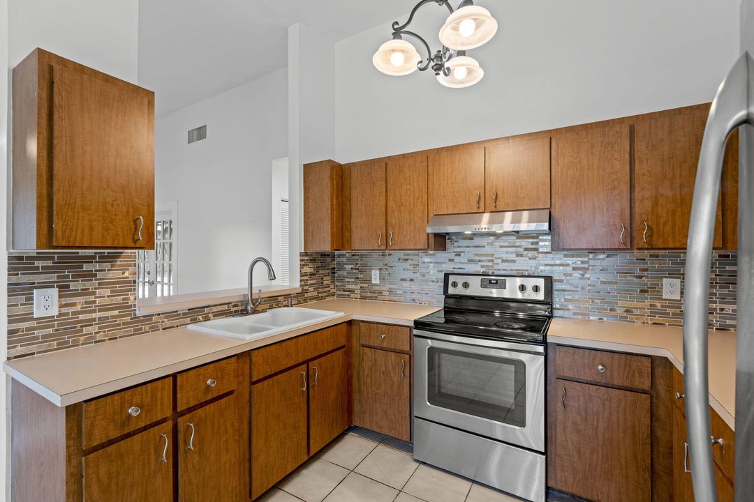 En Renta: $3,800 (3 camas, 2 baños, 1296 Pies cuadrados)