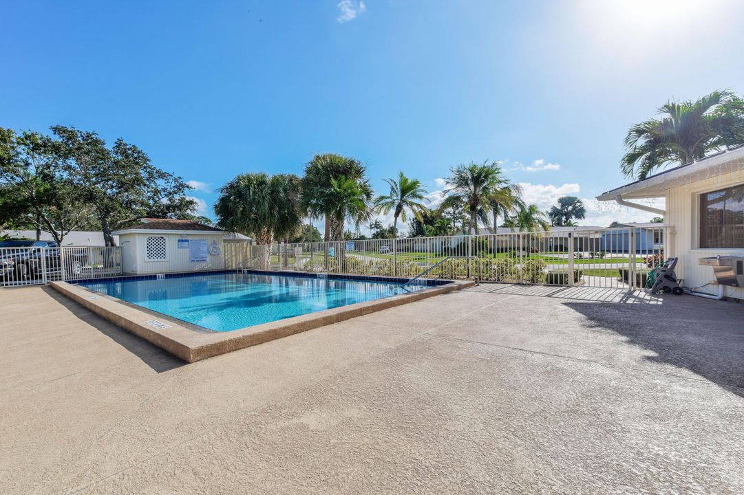 На продажу: $355,000 (2 спален, 2 ванн, 1320 Квадратных фут)