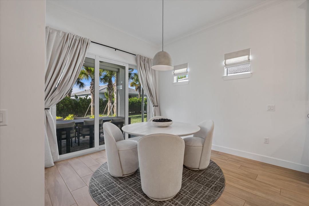 For Sale: $1,300,000 (3 beds, 2 baths, 2099 Square Feet)