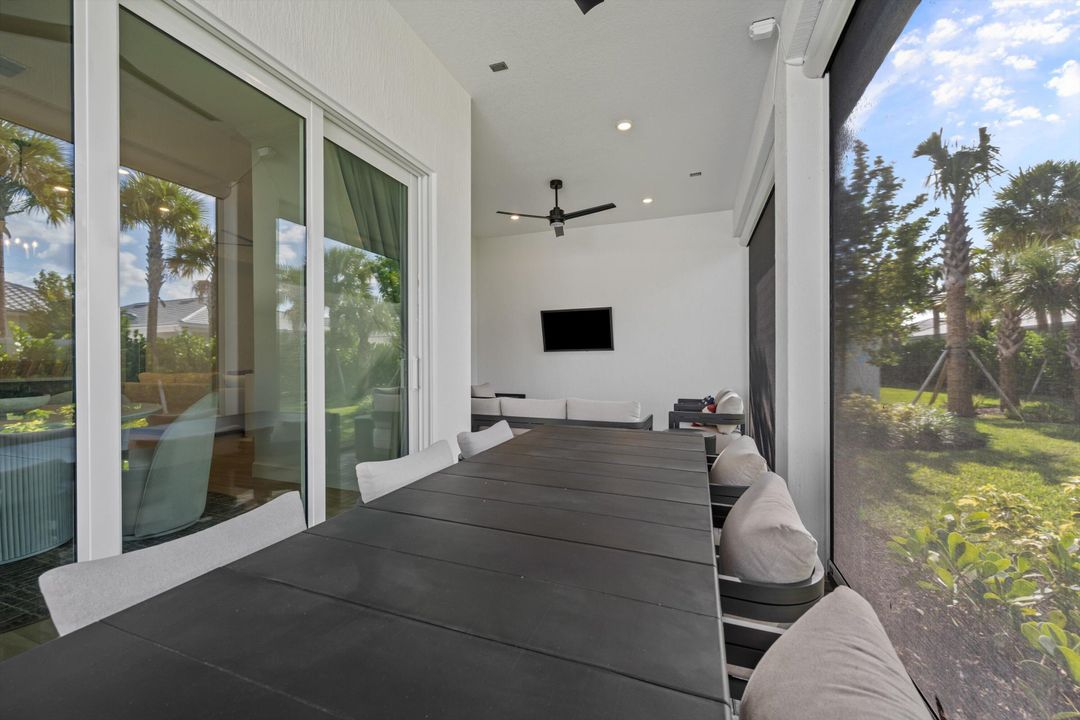 For Sale: $1,300,000 (3 beds, 2 baths, 2099 Square Feet)