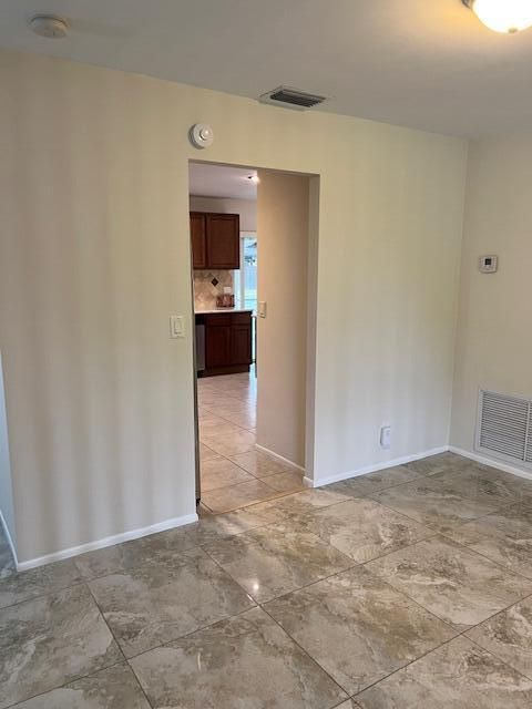 For Rent: $3,150 (2 beds, 2 baths, 1751 Square Feet)