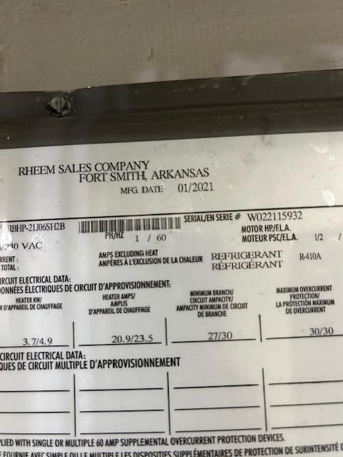 На продажу: $174,900 (2 спален, 2 ванн, 1009 Квадратных фут)