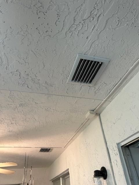 На продажу: $174,900 (2 спален, 2 ванн, 1009 Квадратных фут)