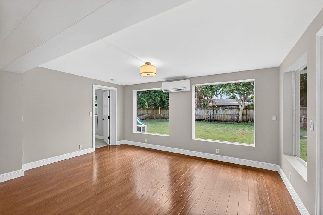 For Sale: $695,000 (3 beds, 2 baths, 1601 Square Feet)