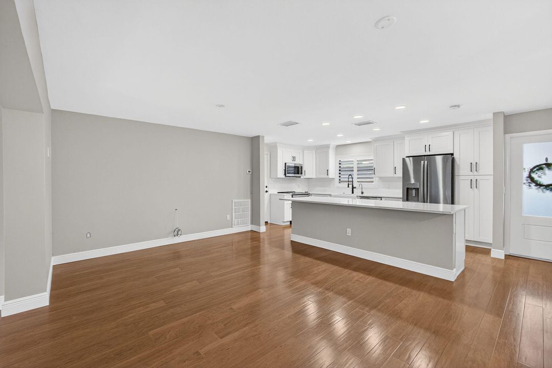 For Sale: $695,000 (3 beds, 2 baths, 1601 Square Feet)