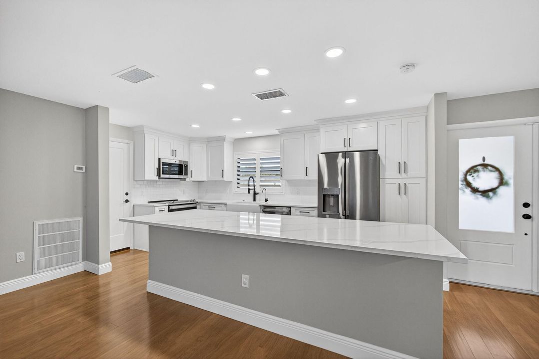 For Sale: $695,000 (3 beds, 2 baths, 1601 Square Feet)