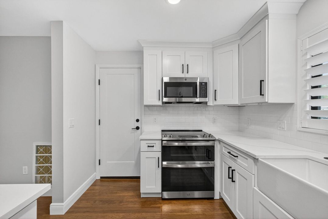 For Sale: $695,000 (3 beds, 2 baths, 1601 Square Feet)