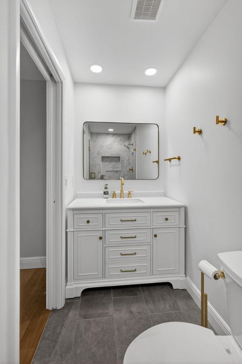 For Sale: $695,000 (3 beds, 2 baths, 1601 Square Feet)