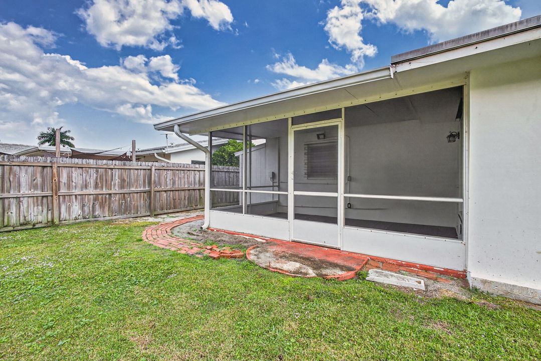 For Sale: $695,000 (3 beds, 2 baths, 1601 Square Feet)