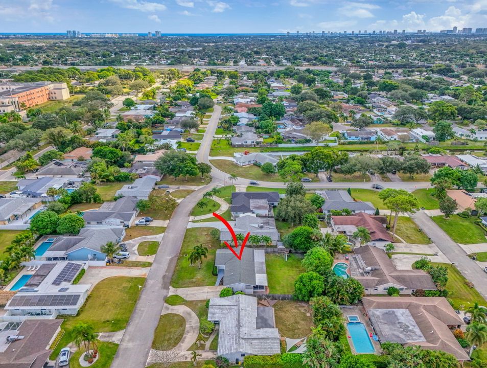 For Sale: $695,000 (3 beds, 2 baths, 1601 Square Feet)