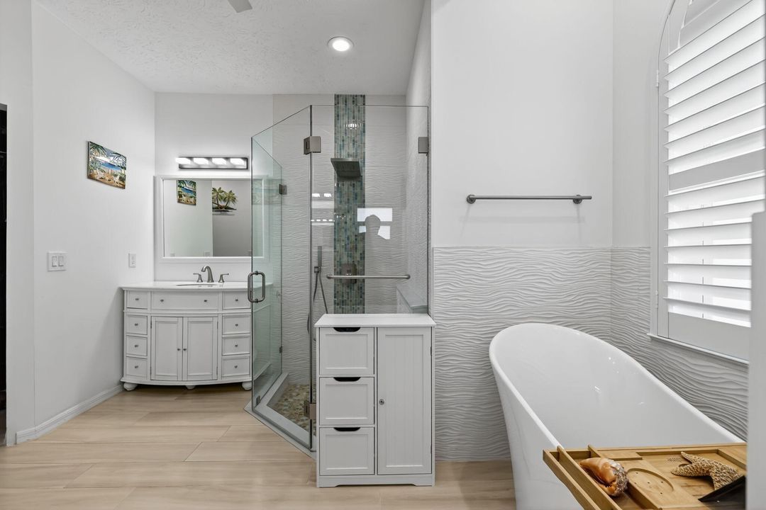 На продажу: $524,900 (3 спален, 2 ванн, 1993 Квадратных фут)