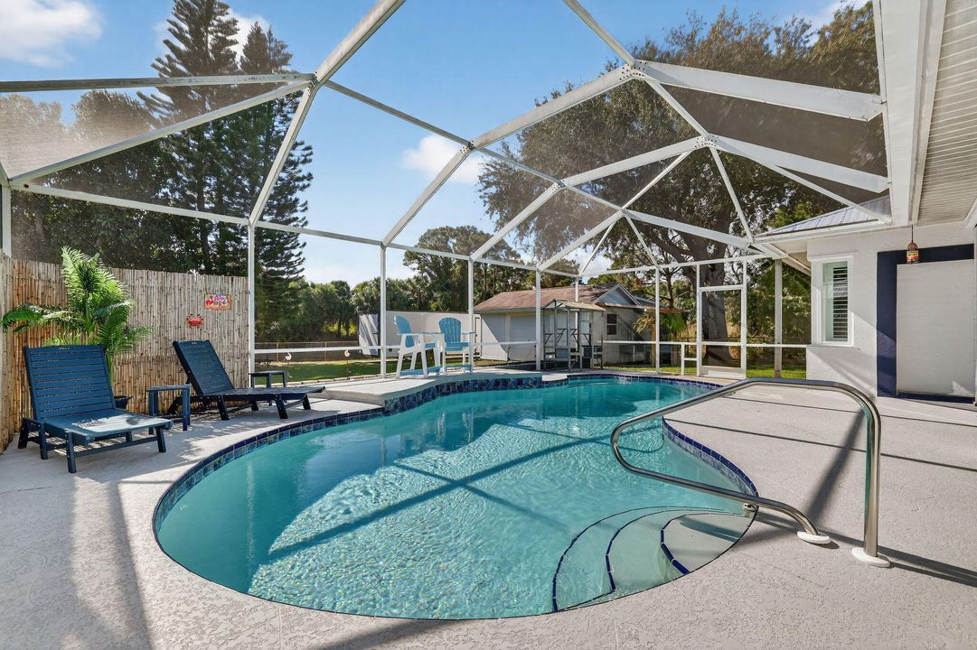 На продажу: $524,900 (3 спален, 2 ванн, 1993 Квадратных фут)