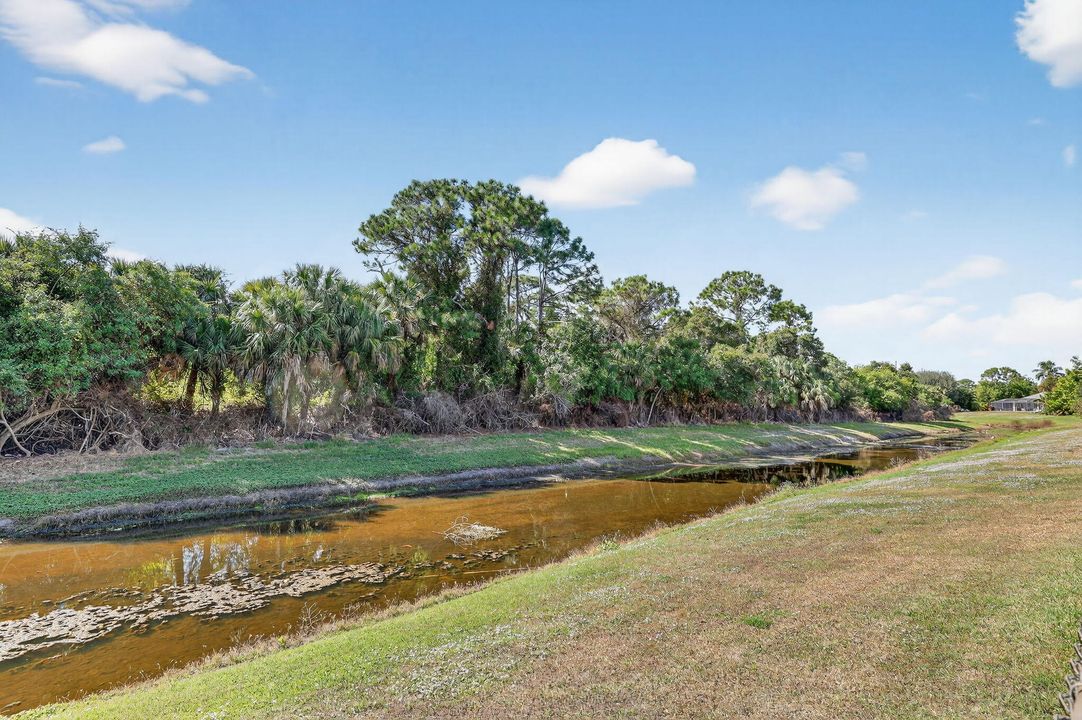 На продажу: $524,900 (3 спален, 2 ванн, 1993 Квадратных фут)