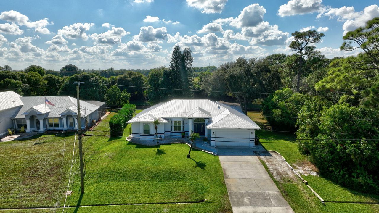 На продажу: $524,900 (3 спален, 2 ванн, 1993 Квадратных фут)