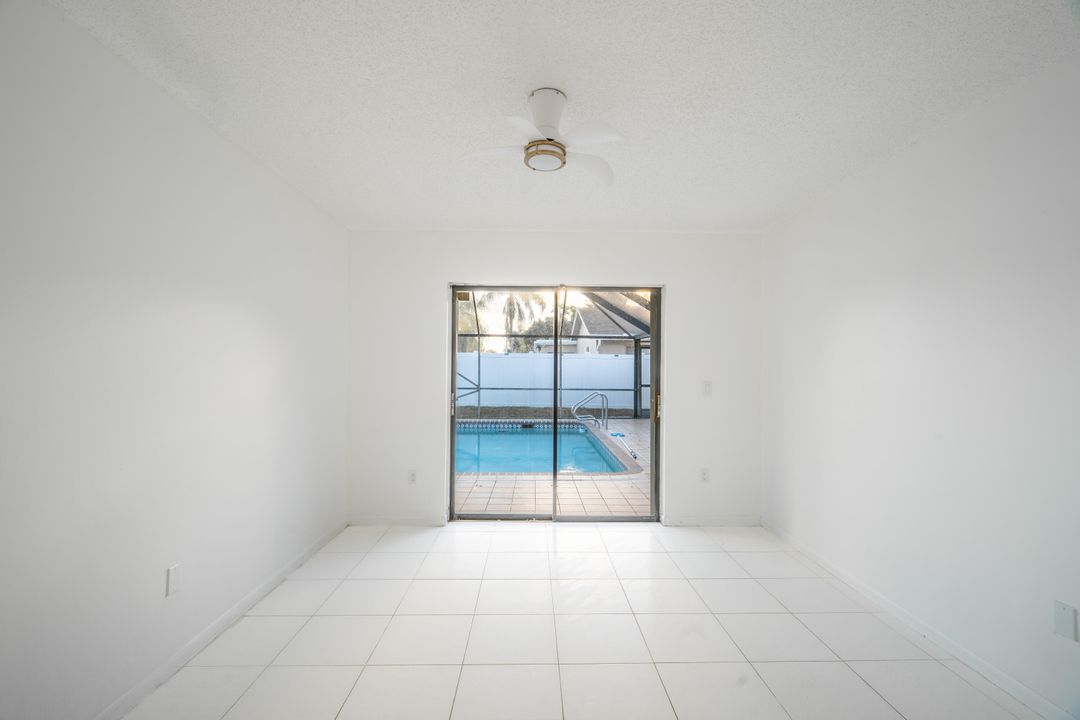 Под контрактом: $3,400 (3 спален, 2 ванн, 1729 Квадратных фут)