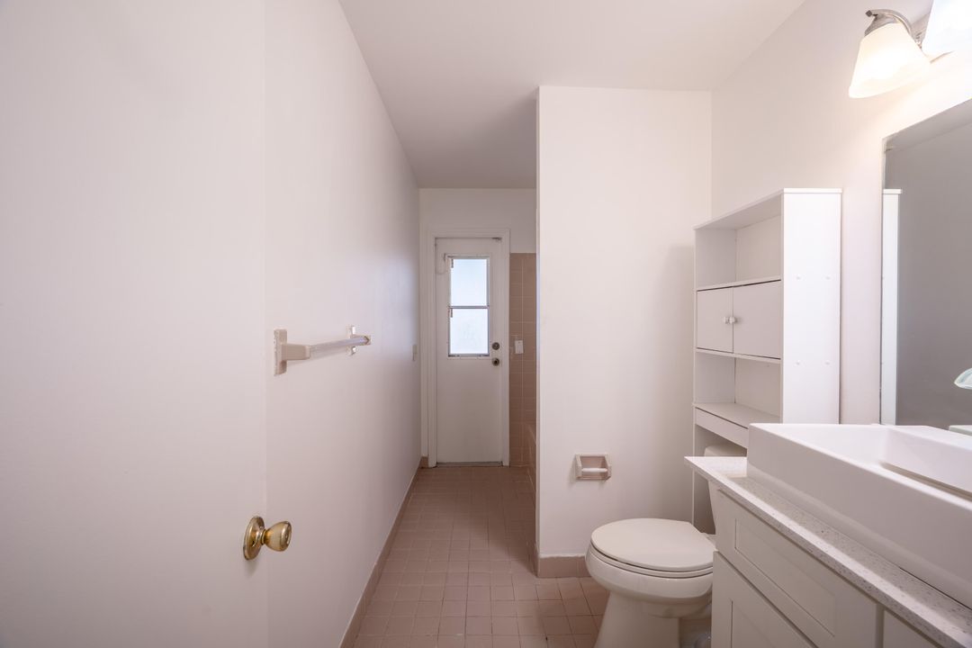 Под контрактом: $3,400 (3 спален, 2 ванн, 1729 Квадратных фут)