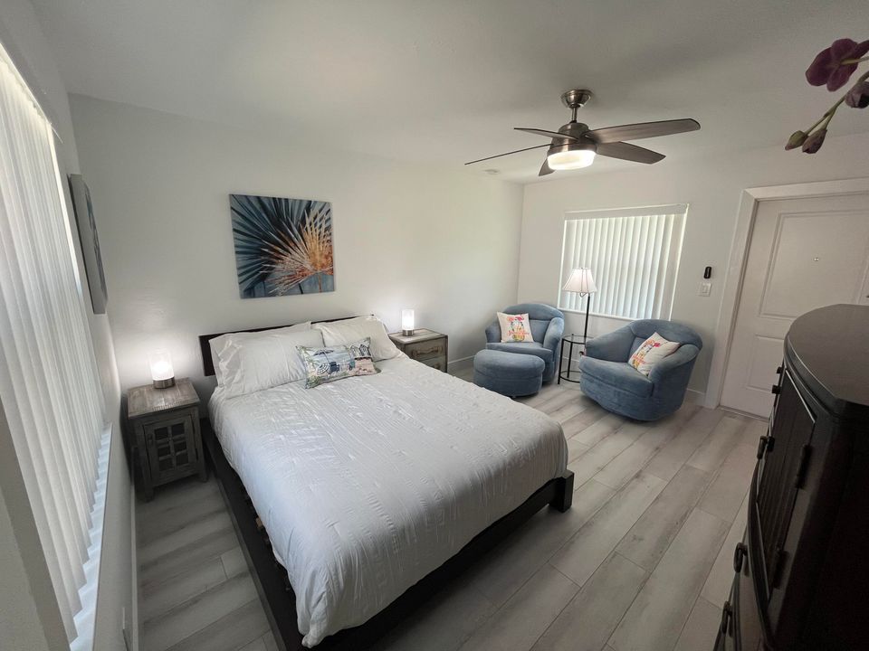 For Rent: $2,000 (1 beds, 1 baths, 319 Square Feet)