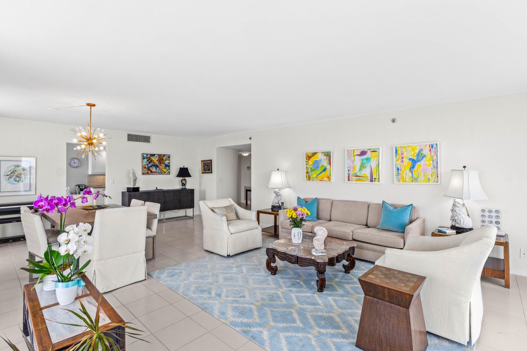 For Sale: $949,000 (2 beds, 2 baths, 1740 Square Feet)