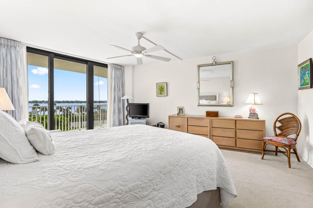 For Sale: $949,000 (2 beds, 2 baths, 1740 Square Feet)