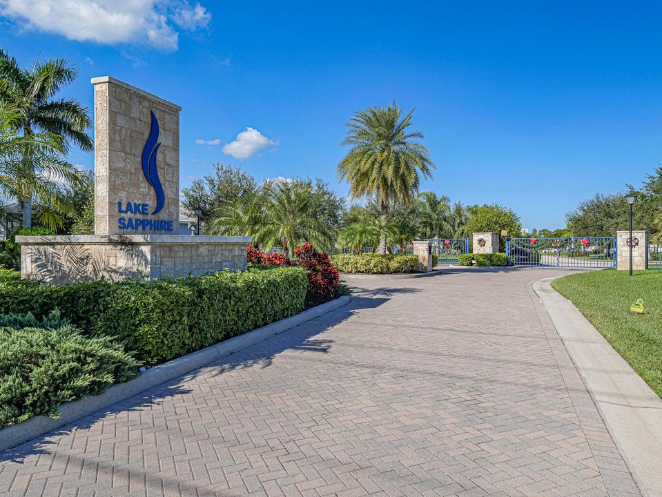 For Sale: $1,050,000 (4 beds, 3 baths, 3498 Square Feet)