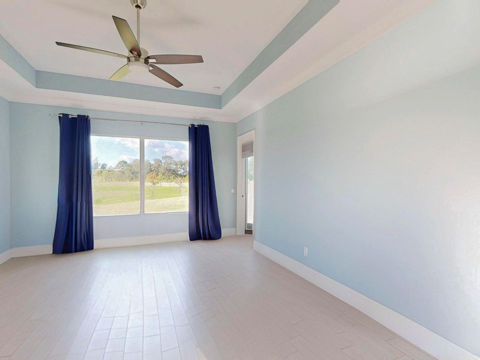 For Sale: $1,050,000 (4 beds, 3 baths, 3498 Square Feet)