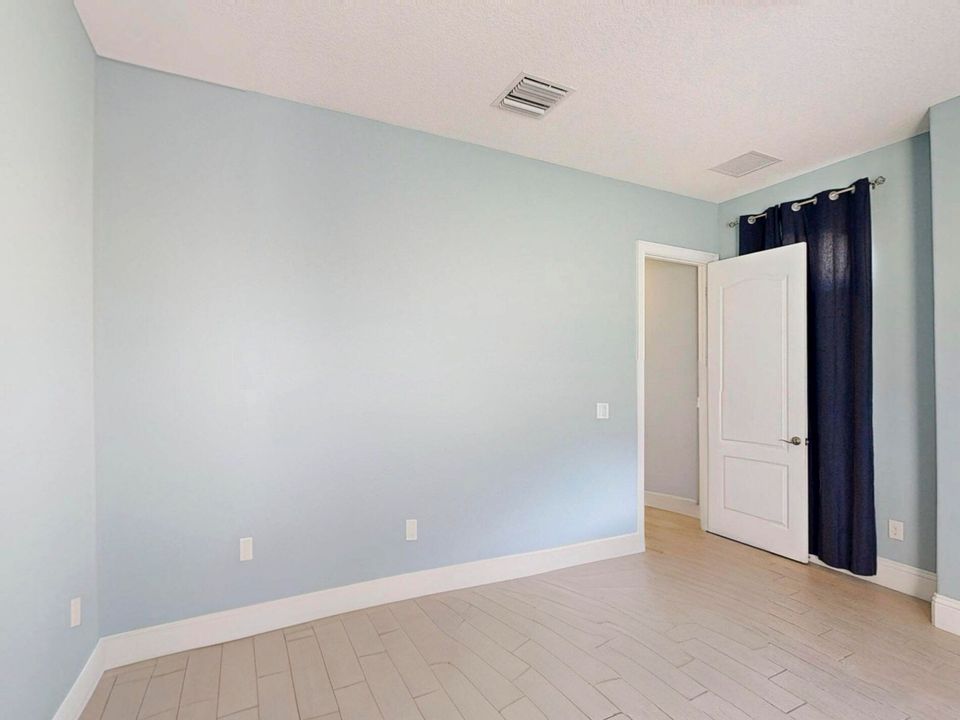 For Sale: $1,050,000 (4 beds, 3 baths, 3498 Square Feet)