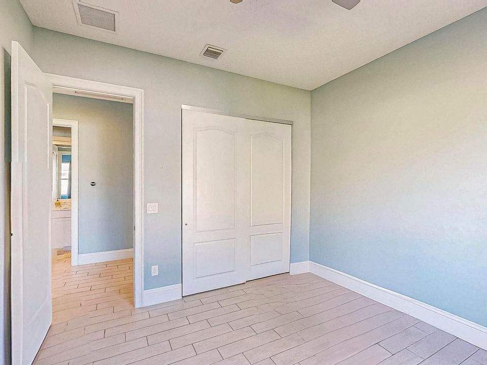 For Sale: $1,050,000 (4 beds, 3 baths, 3498 Square Feet)