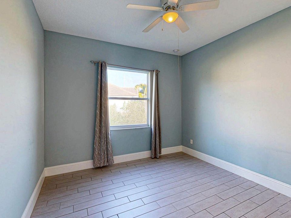 For Sale: $1,050,000 (4 beds, 3 baths, 3498 Square Feet)