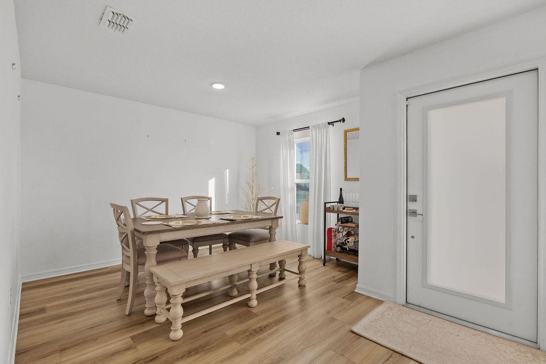 For Sale: $415,000 (4 beds, 2 baths, 1806 Square Feet)