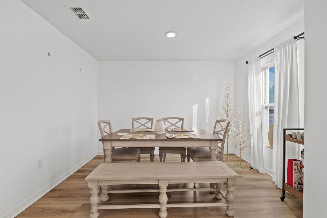 For Sale: $415,000 (4 beds, 2 baths, 1806 Square Feet)