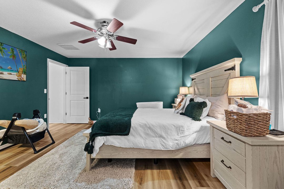 For Sale: $415,000 (4 beds, 2 baths, 1806 Square Feet)