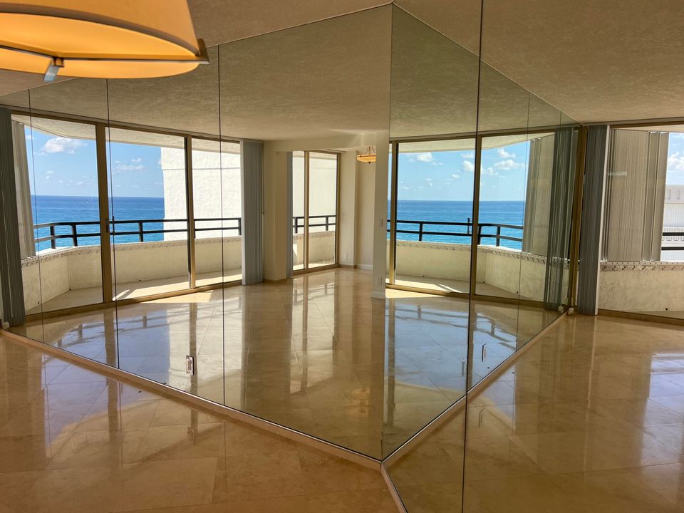 Active With Contract: $3,900 (2 beds, 2 baths, 1380 Square Feet)