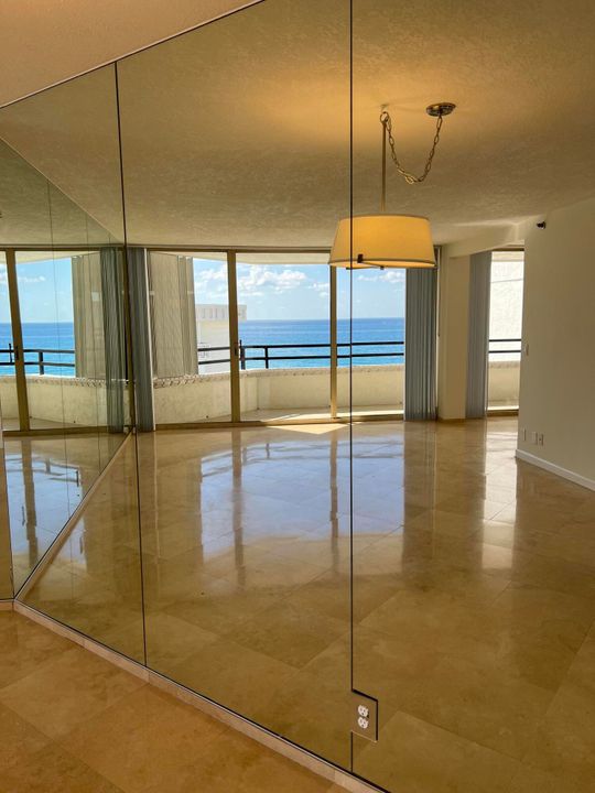 Active With Contract: $3,900 (2 beds, 2 baths, 1380 Square Feet)