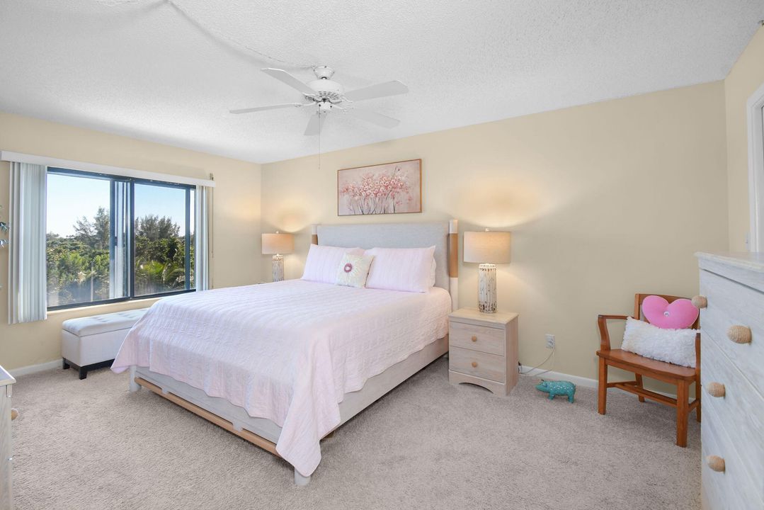 На продажу: $475,000 (2 спален, 2 ванн, 1704 Квадратных фут)