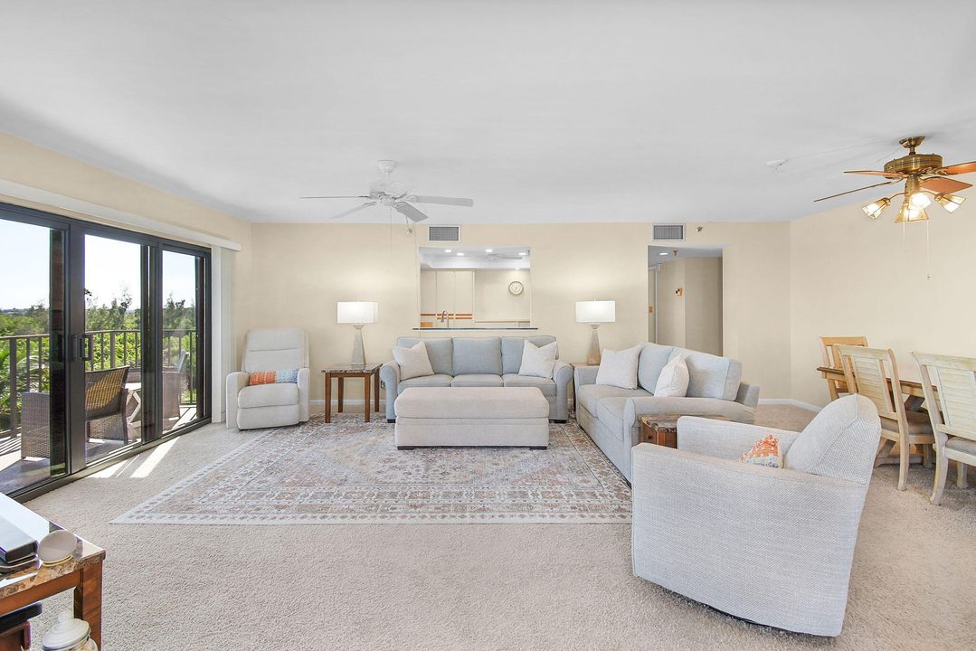 На продажу: $475,000 (2 спален, 2 ванн, 1704 Квадратных фут)