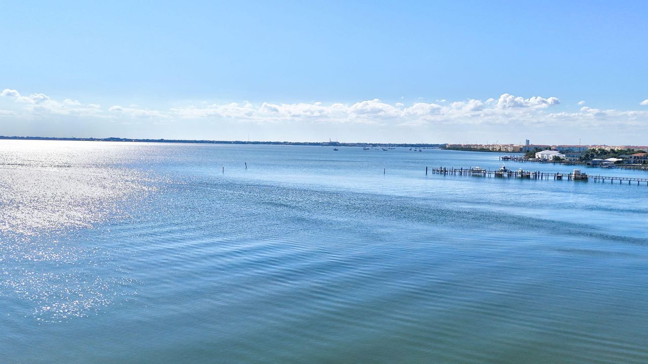 На продажу: $475,000 (2 спален, 2 ванн, 1704 Квадратных фут)