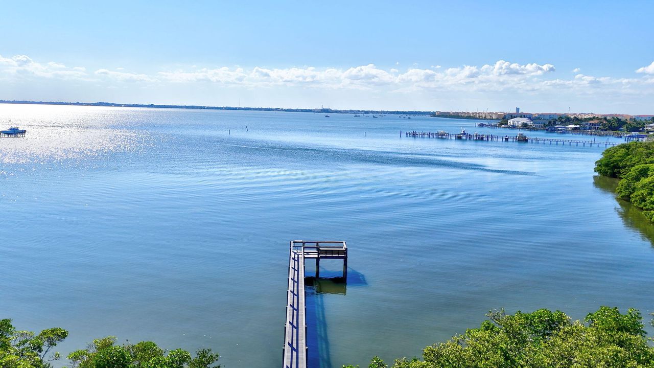 На продажу: $475,000 (2 спален, 2 ванн, 1704 Квадратных фут)