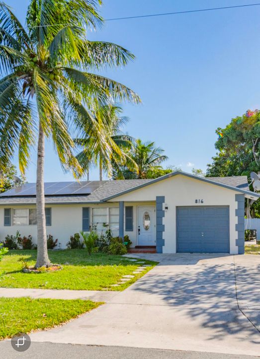 For Sale: $589,999 (4 beds, 2 baths, 1600 Square Feet)