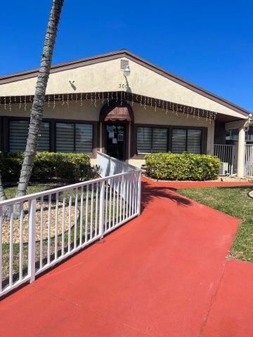 В аренду: $1,700 (2 спален, 1 ванн, 818 Квадратных фут)