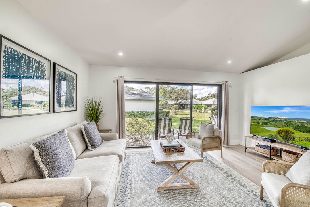 На продажу: $499,000 (2 спален, 2 ванн, 1135 Квадратных фут)