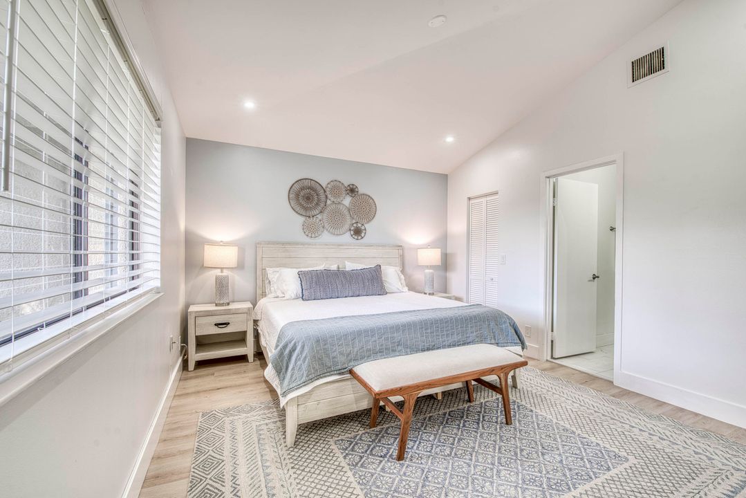 На продажу: $499,000 (2 спален, 2 ванн, 1135 Квадратных фут)